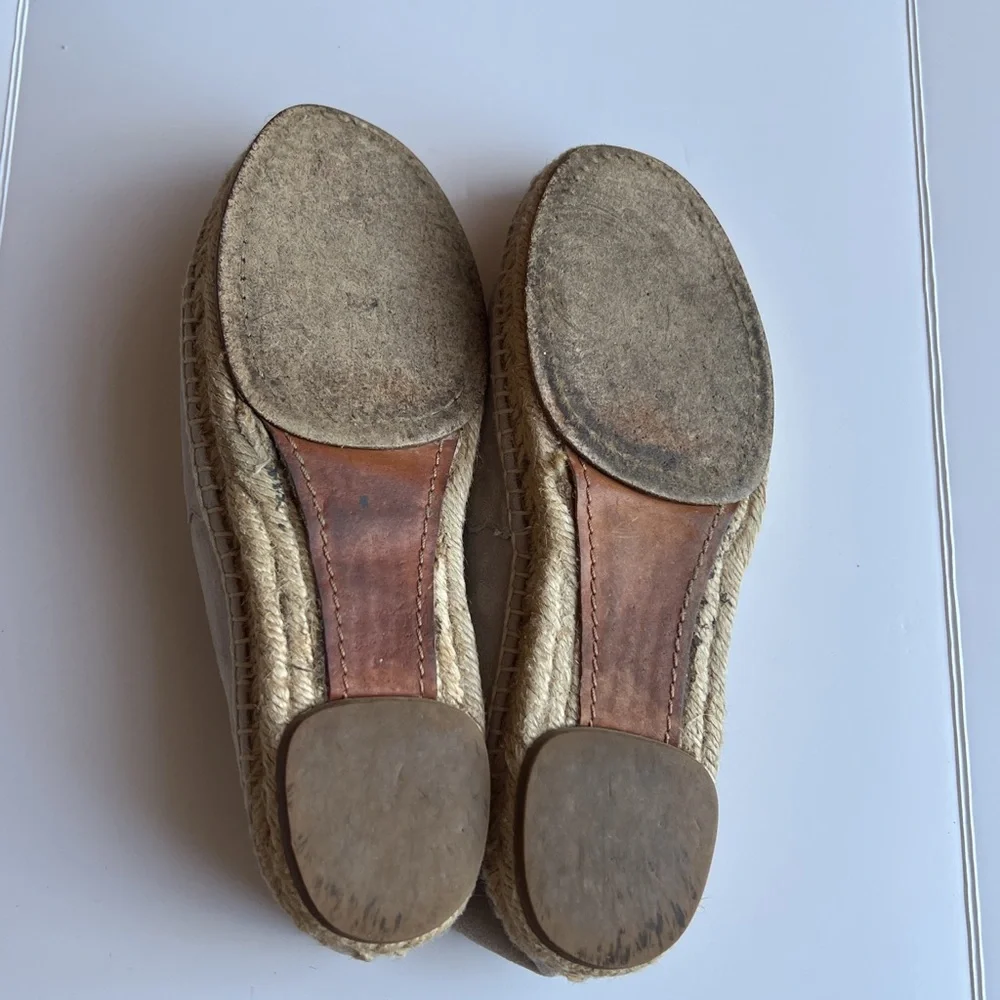 Chloé Lauren Scalloped Suede Espadrille Flats Gray Slip On Jute Sole Size 7.5